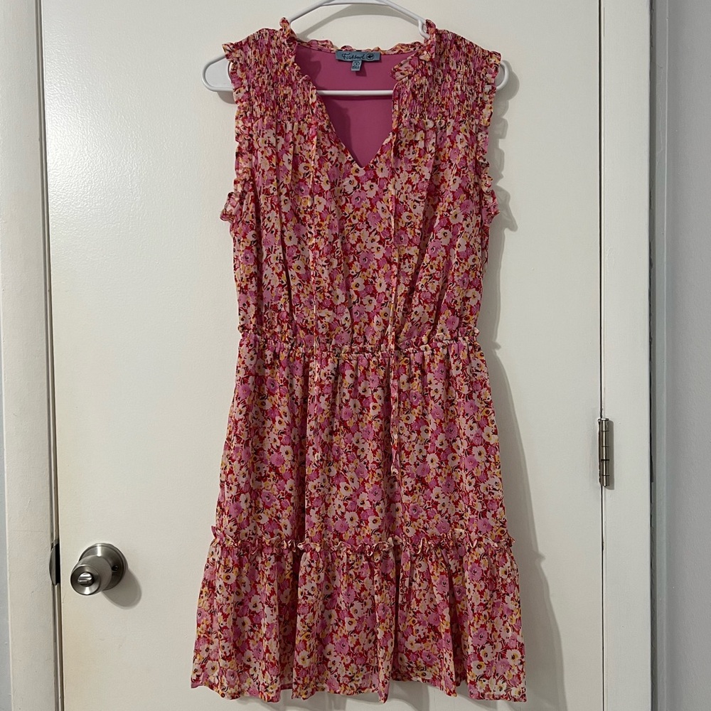 Ruffle short dress, pink with floral design. Brand: Fishbowl, size M, Macy’s
